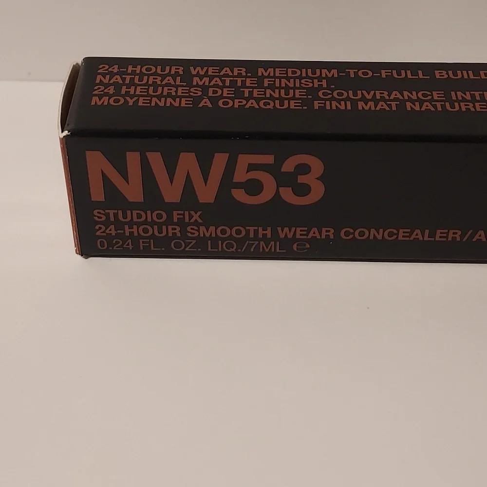 MAC Studio Fix 24-Hour Smooth Wear Concealer *NW 53* / 0.24 oz / New in box